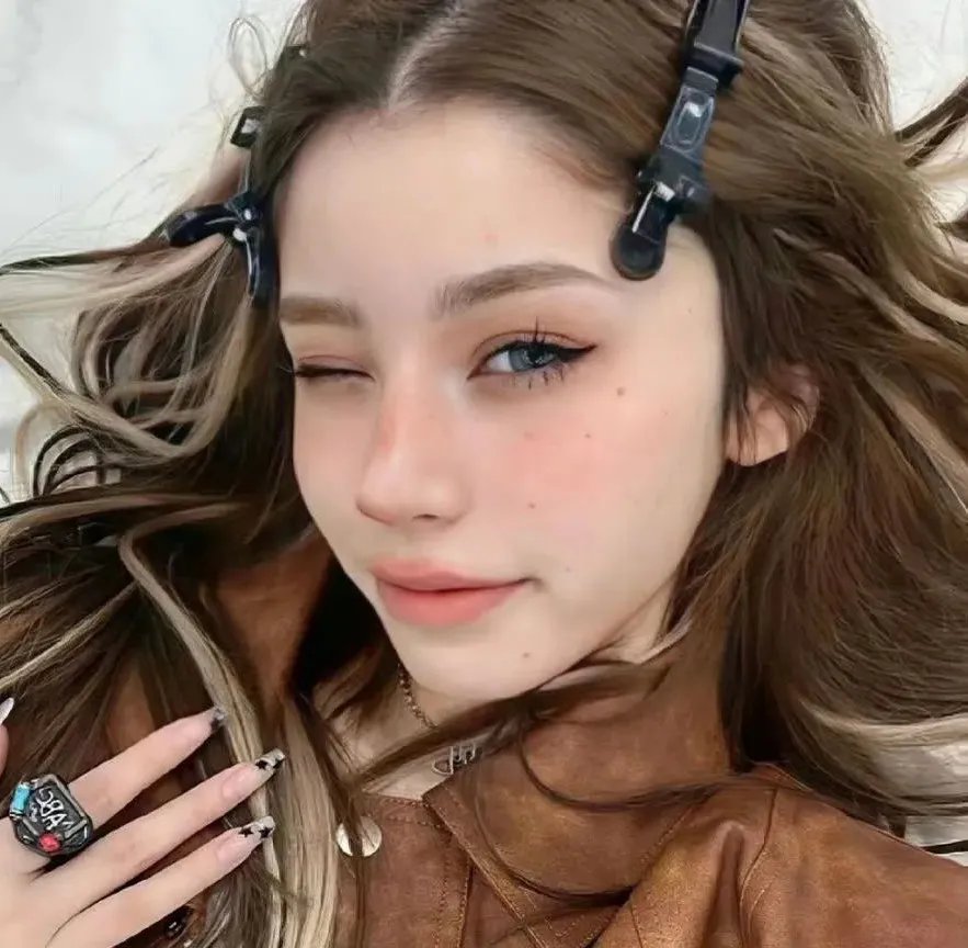 女独臂刀
